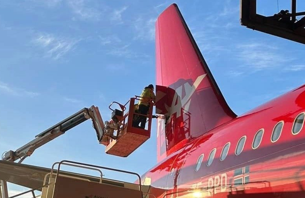 AI Technik Completes Rare 7,800 Landings Inspection