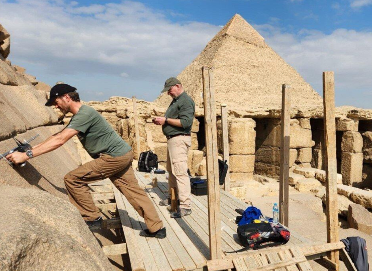 NDT Detect Possible Second Entrance in Menkaure Pyramid