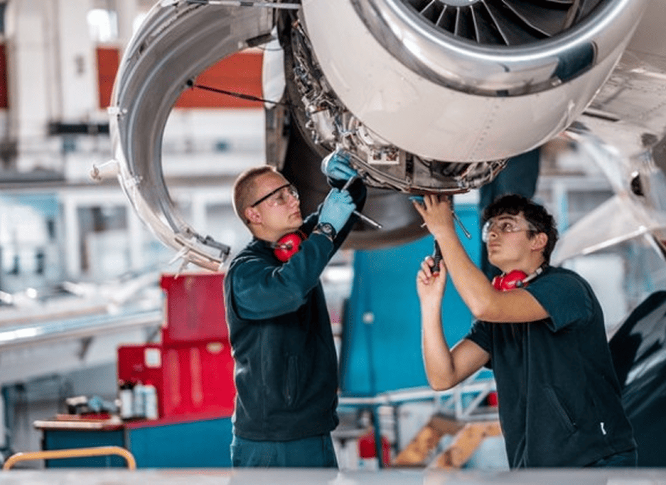 Auvergne-Rhône-Alpes Aerospace Sector Hires 3,000 in 2025, More Jobs Expected in 2026