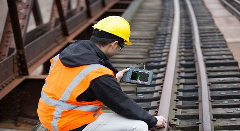 Thickness Gauge or Flaw Detector: Which Is Best for Your Application?