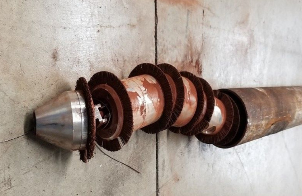 Corrosion Detection in Large Ferrous Pipes - The Remote Field Array Technology