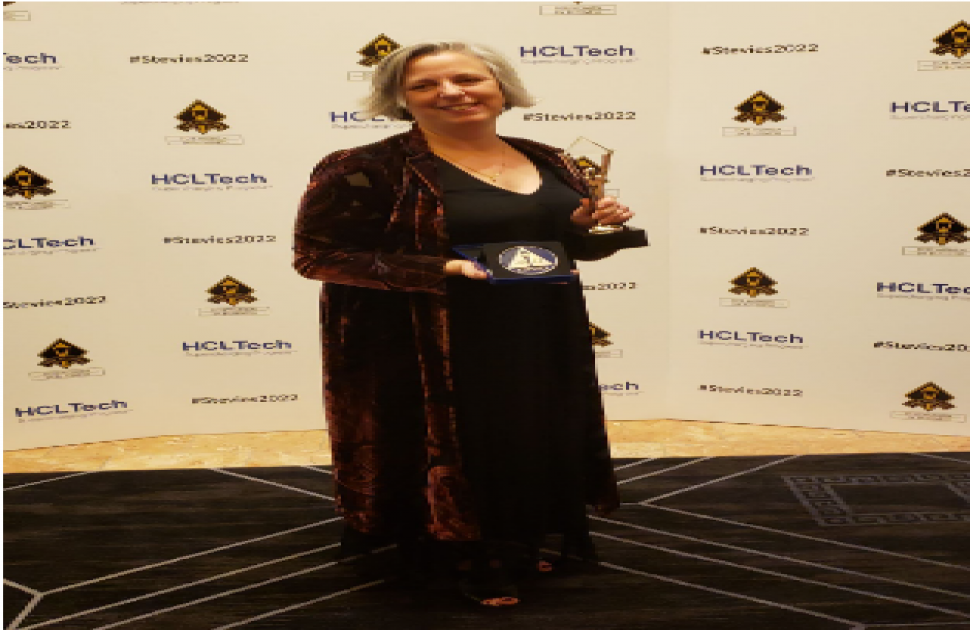 Lynn La Pietra wins big at the 2022 Stevie Awards for Women in Business