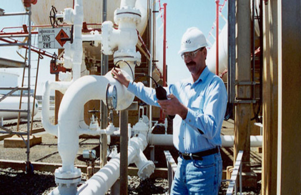 PROVIDING QUICK, SIMPLE AND ACCURATE THICKNESS MEASUREMENTS WITH MINIMAL PREPARATION
